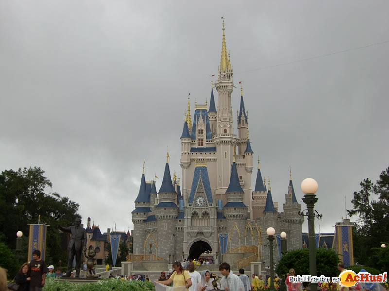 Magic Kingdom 16