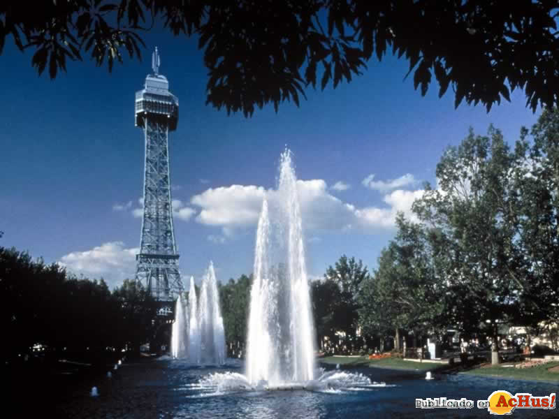 Kings Dominion Eiffel Tower