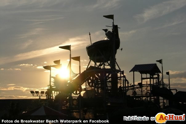 Casino Pier Breakwater Beach Waterpark 01