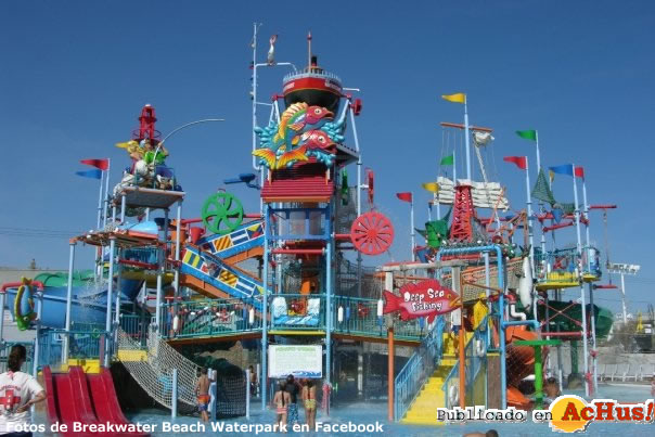 Casino Pier Breakwater Beach Waterpark 02