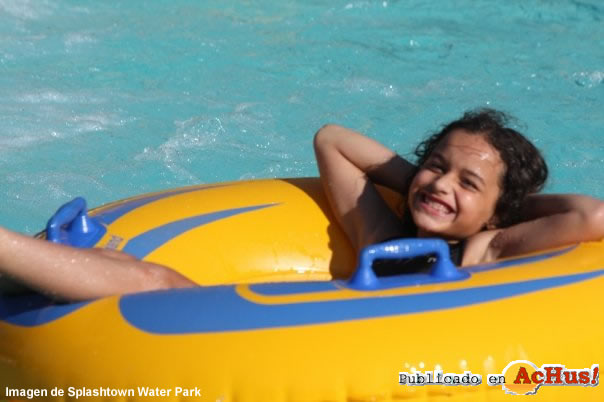 Splashtown Water Park 06